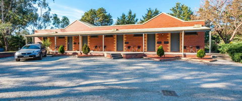 COMFORT INN COACH AND BUSHMANS - Accommodation Burleigh 6