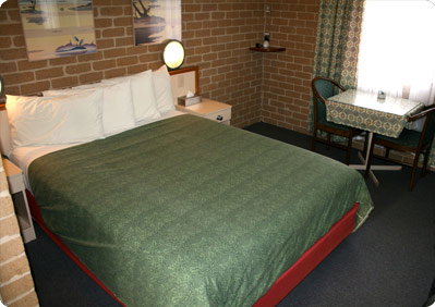 Grand Manor Motor Inn - Accommodation Burleigh 7