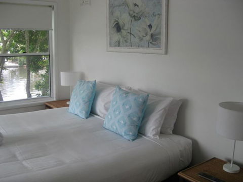 Noosa Entrance Waterfront Resort - Accommodation Burleigh 12