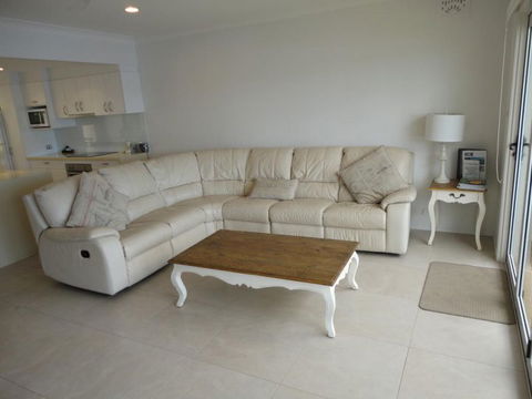 Noosa Entrance Waterfront Resort - Accommodation Burleigh 14