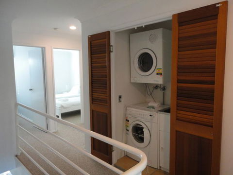 Noosa Entrance Waterfront Resort - Accommodation Burleigh 9