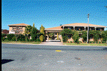 Grand Manor Motor Inn - Accommodation Burleigh 0