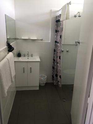 Camperdown Cascade Motel - Accommodation Burleigh 11