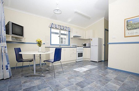 Crestview Top Tourist Park - Accommodation Burleigh 1