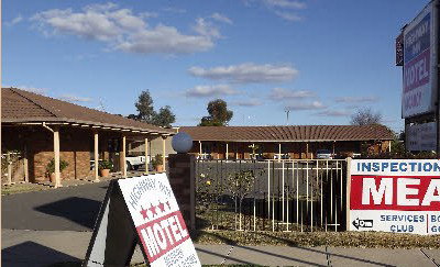 Highway Inn Motel - Accommodation Burleigh 1