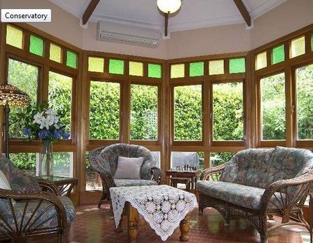 Llandrindod B And B - Accommodation Burleigh 3