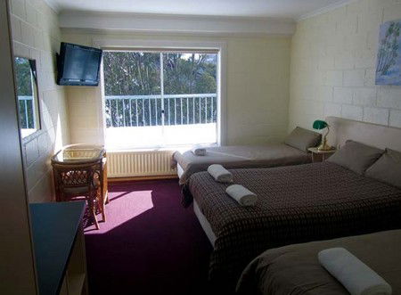 Falls Creek Hotel - Accommodation Burleigh 0