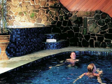 Falls Creek Hotel - Accommodation Burleigh 3