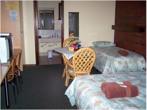 All Star Motor Inn - Accommodation Burleigh 4