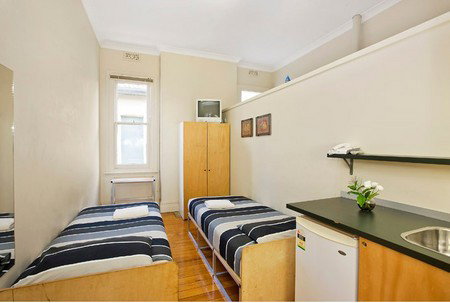 Cambridge Lodge - Accommodation Burleigh 0