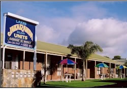 Lakes Jakaranda Holiday Units - Accommodation Burleigh 1