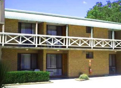 Parkway Motel - Accommodation Burleigh 1