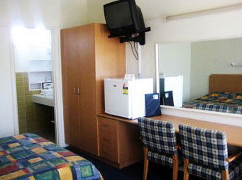 Sandbelt Club Hotel - Accommodation Burleigh 0