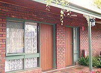 Snowgum Motel - Accommodation Burleigh 2