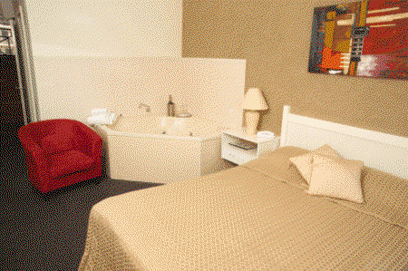 Buffalo Motor Inn - Accommodation Burleigh 1