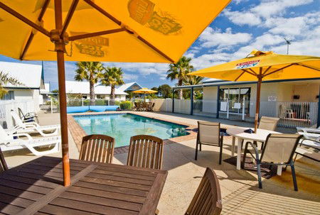 Torquay Tropicana Motel - Accommodation Burleigh 0