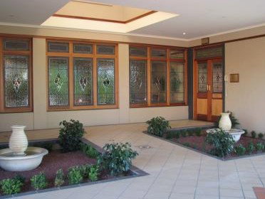 Best Western Plus All Settlers Motor Inn - Accommodation Burleigh 1