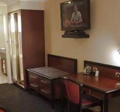 Best Western Plus All Settlers Motor Inn - Accommodation Burleigh 2