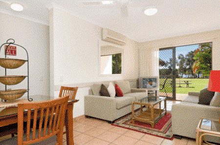 Cayman Quays - Accommodation Burleigh 0