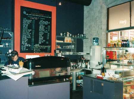 Plaza Hotel - Accommodation Burleigh 4