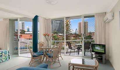 Santa Anne By The Sea - Accommodation Burleigh 1
