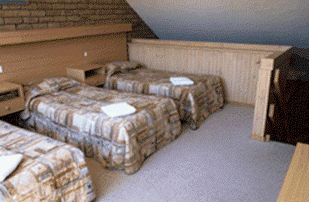  Accommodation Burleigh