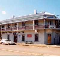 Grand Junction Hotel - Accommodation Burleigh