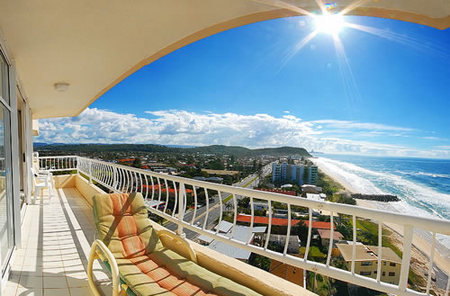 19th Avenue On The Beach - Accommodation Burleigh 5