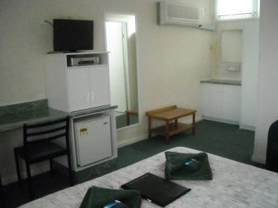 The Tree Motel - Accommodation Burleigh 4