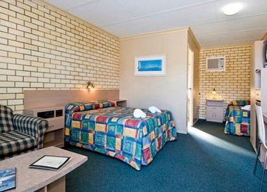 Econo Lodge Fraser Gateway - Accommodation Burleigh 0