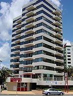 Beachfront Towers - Accommodation Burleigh 0