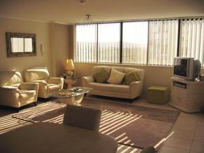 Beachfront Towers - Accommodation Burleigh 5