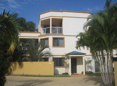 The Grange Resort - Accommodation Burleigh 0