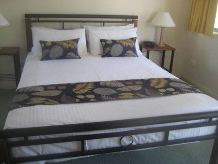 The Grange Resort - Accommodation Burleigh 4