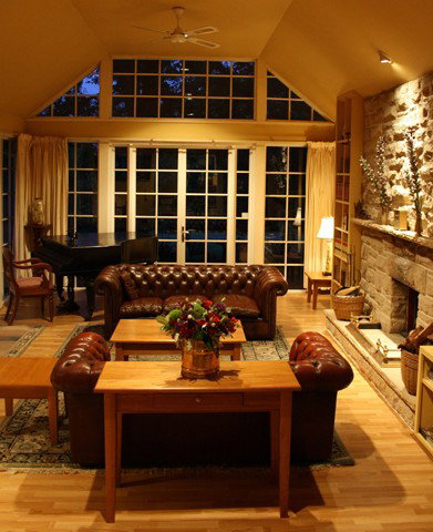 Bygone Beautys Cottages - Accommodation Burleigh 3