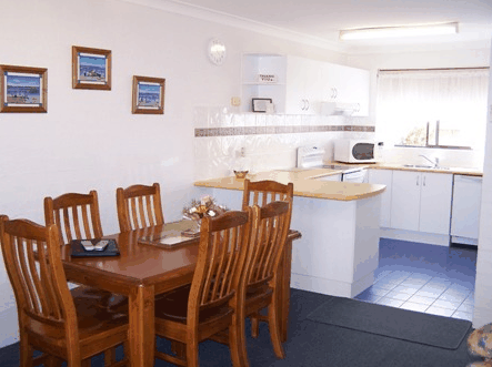 Peninsular Apartments - Accommodation Burleigh 4