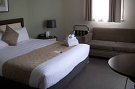 Aarons Hotel - Accommodation Burleigh 2