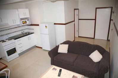 Across Country Motor Inn - Accommodation Burleigh 3