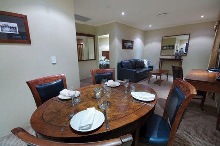 Quality Hotel Powerhouse - Accommodation Burleigh 0