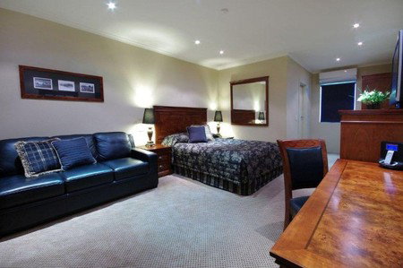 Quality Hotel Powerhouse - Accommodation Burleigh 3