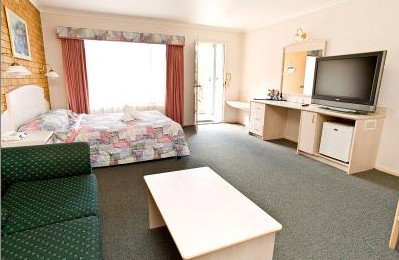 Comfort Inn Big Windmill - Accommodation Burleigh 0
