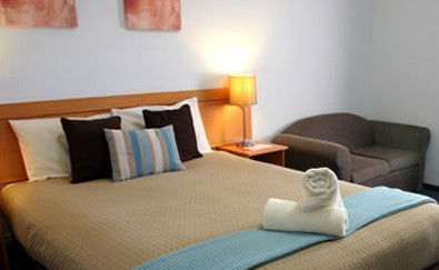 Colonial Lodge Motor Inn - Accommodation Burleigh 0