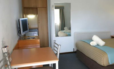 Colonial Lodge Motor Inn - Accommodation Burleigh 4