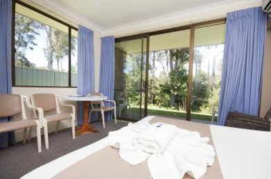 Island Palms Motor Inn - Accommodation Burleigh 1