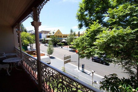 Alishan International Guesthouse - Accommodation Burleigh 1
