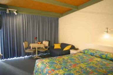 Kingfisher Motel - Accommodation Burleigh 0