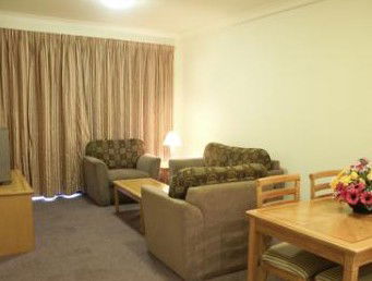 Maclin Lodge Motel - Accommodation Burleigh 2