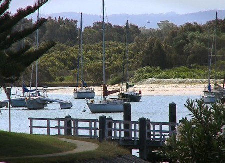 Palm Court Motor Inn - Accommodation Burleigh 4