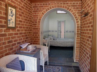 Araluen Old Courthouse - Accommodation Burleigh 2