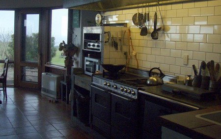 The Priory - Accommodation Burleigh 4